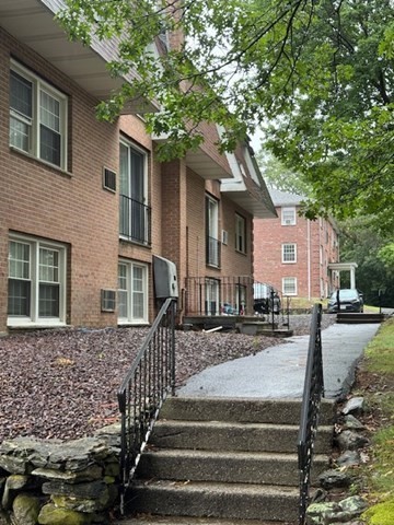 2 bed, 1 bath apartment for rent at 82 Boylston Ln Unit 16, Lowell — photo 2 of 17