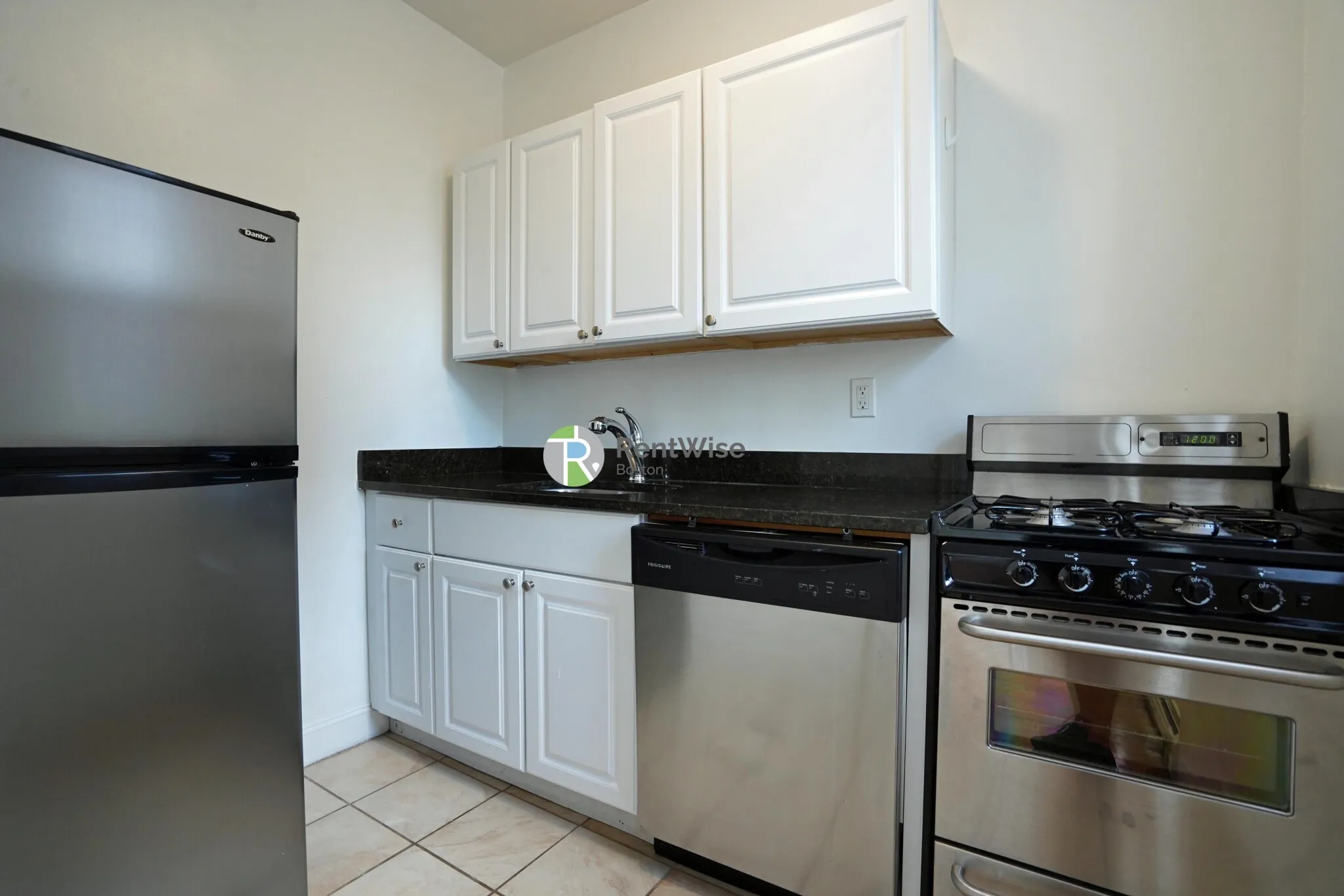 Studio bed, 1 bath apartment for rent at 82 Brainerd Rd Unit 8, Allston — photo 8 of 15