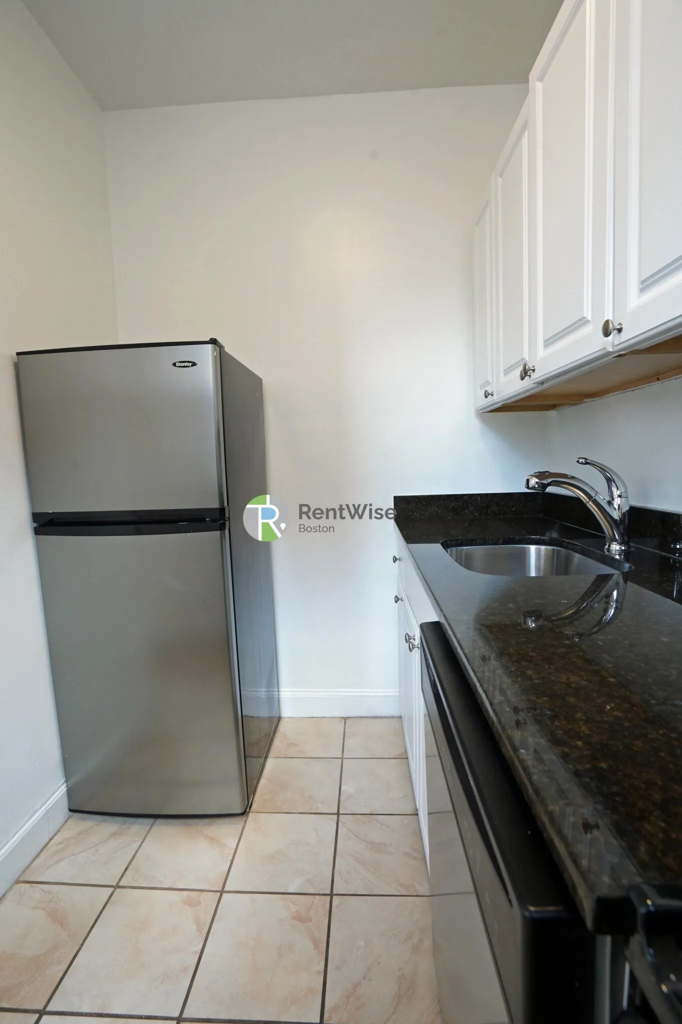 Studio bed, 1 bath apartment for rent at 82 Brainerd Rd Unit 8, Allston — photo 7 of 15