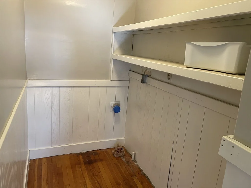 3 bed, 1 bath apartment for rent at 82 Brantwood Rd Unit 2, West Side — photo 5 of 15