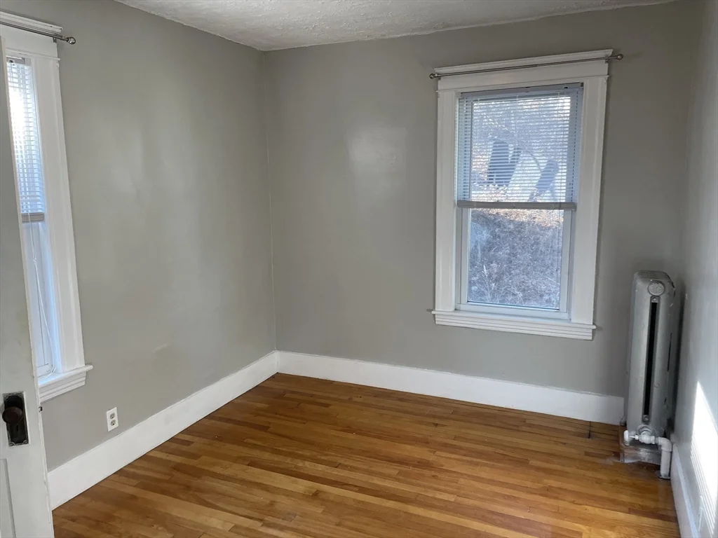 3 bed, 1 bath apartment for rent at 82 Brantwood Rd Unit 2, West Side — photo 12 of 15