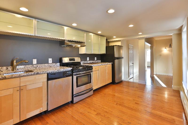 4 bed, 2 bath apartment for rent at 82 Bremen St Unit 2, East Boston — photo 10 of 19