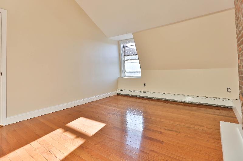 4 bed, 2 bath apartment for rent at 82 Bremen St Unit 2, East Boston — photo 7 of 19