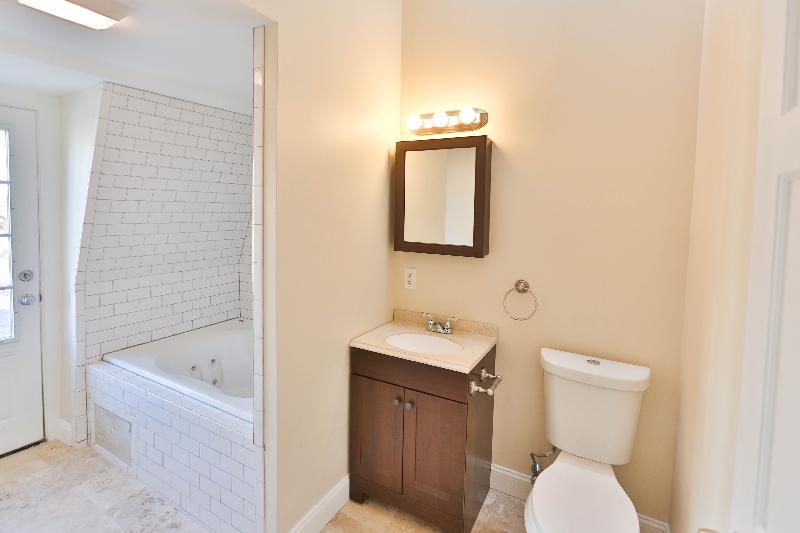 4 bed, 2 bath apartment for rent at 82 Bremen St Unit 2, East Boston — photo 8 of 19