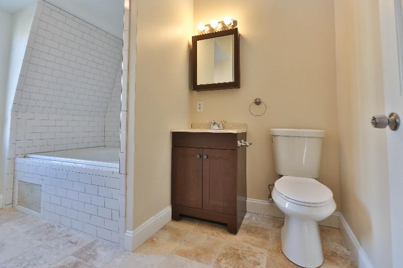 4 bed, 2 bath apartment for rent at 82 Bremen St Unit 2, East Boston — photo 13 of 19