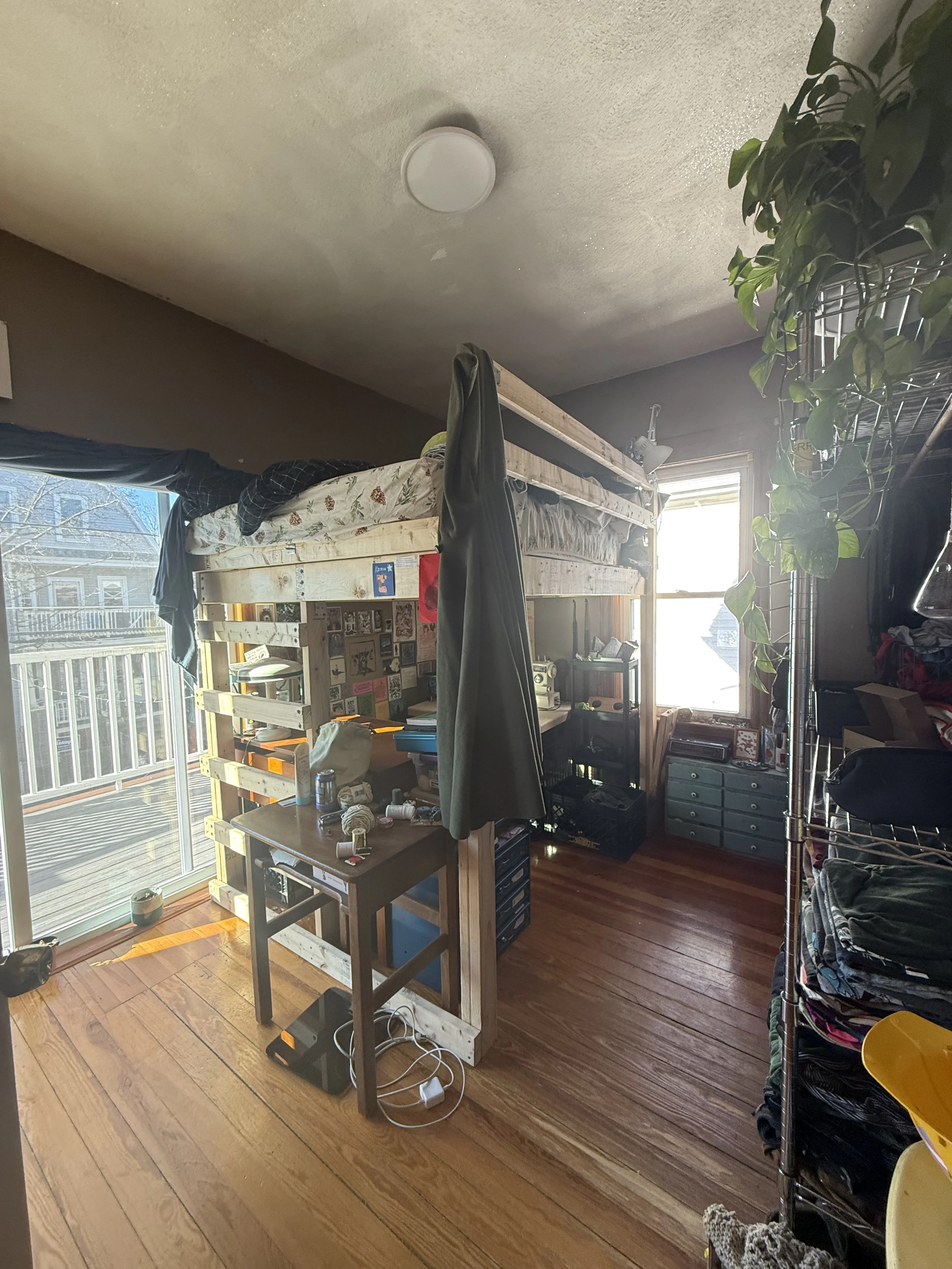 5 bed, 2 bath apartment for rent at 82 Bristol Rd Unit 2, Medford — photo 8 of 25
