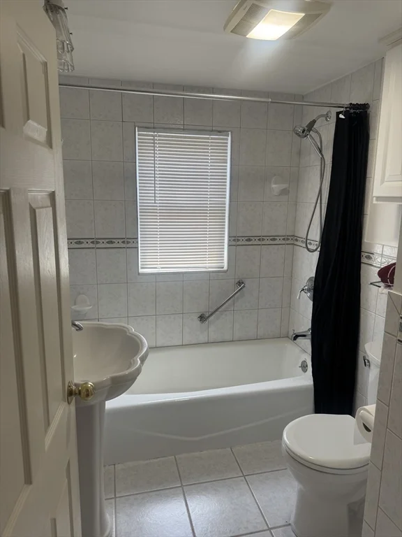 2 bed, 1 bath apartment for rent at 82 Calumet Unit 2, Revere — photo 4 of 26