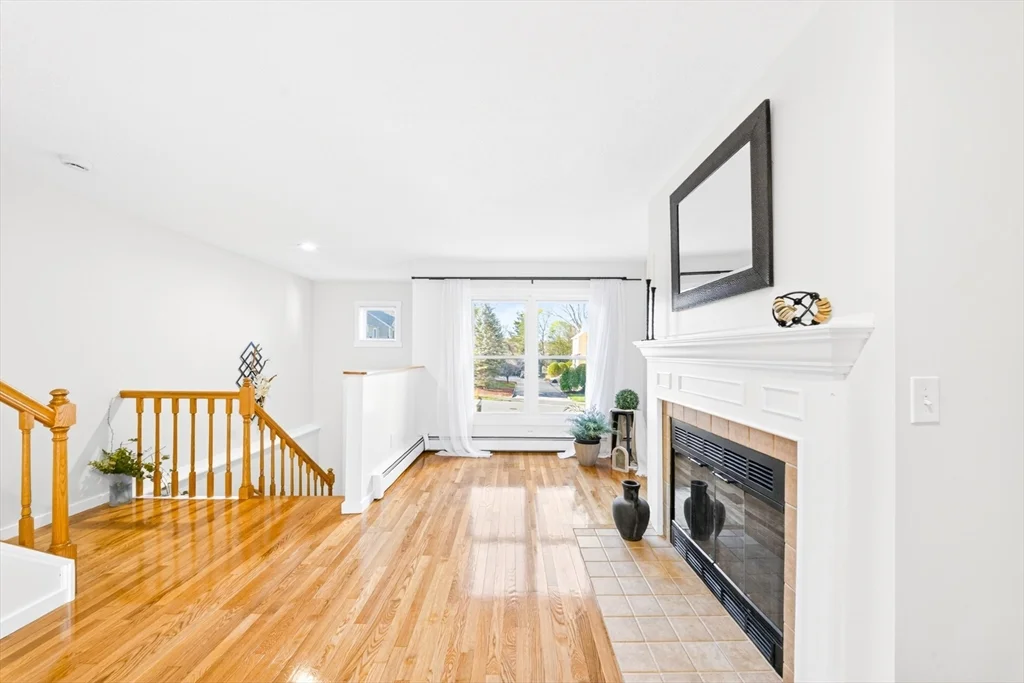2 bed, 1 bath apartment for rent at 82 Camelot Dr Unit 82, Worcester — photo 3 of 42