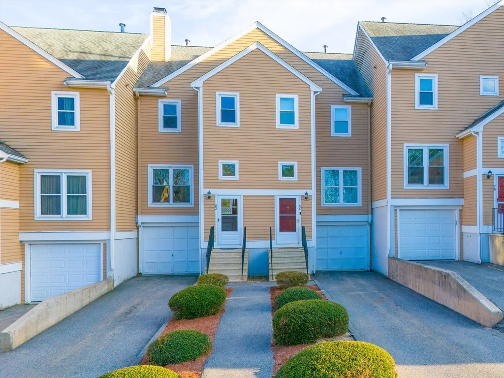 2 bed, 1 bath apartment for rent at 82 Camelot Dr Unit 82, Worcester — photo 1 of 42