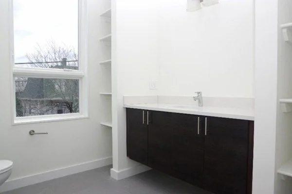 4 bed, 2 bath apartment for rent at 82 Cedar Unit A, Roxbury — photo 4 of 6