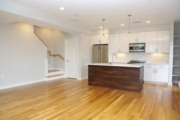 4 bed, 2 bath apartment for rent at 82 Cedar Unit A, Roxbury — photo 3 of 6