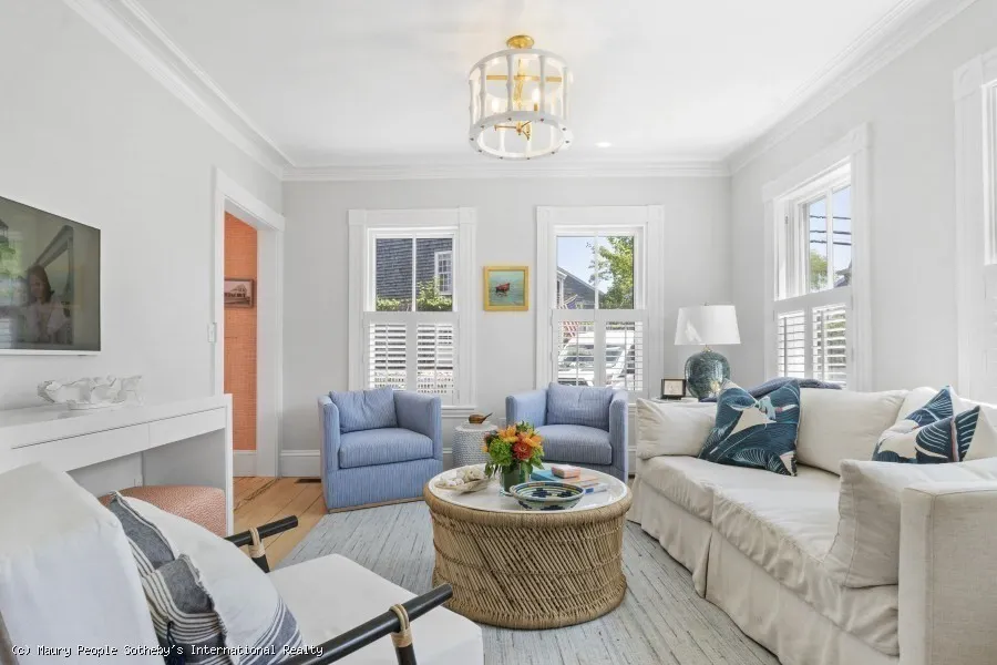 4 bed, 4+ bath apartment for rent at 82 Center, Nantucket — photo 12 of 36