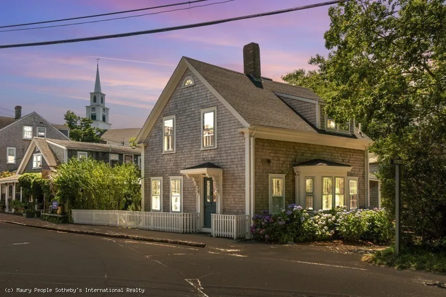 4 bed, 4+ bath apartment for rent at 82 Center, Nantucket — photo 36 of 36