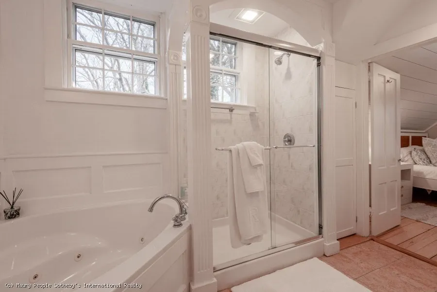 4 bed, 4+ bath apartment for rent at 82 Center, Nantucket — photo 28 of 36