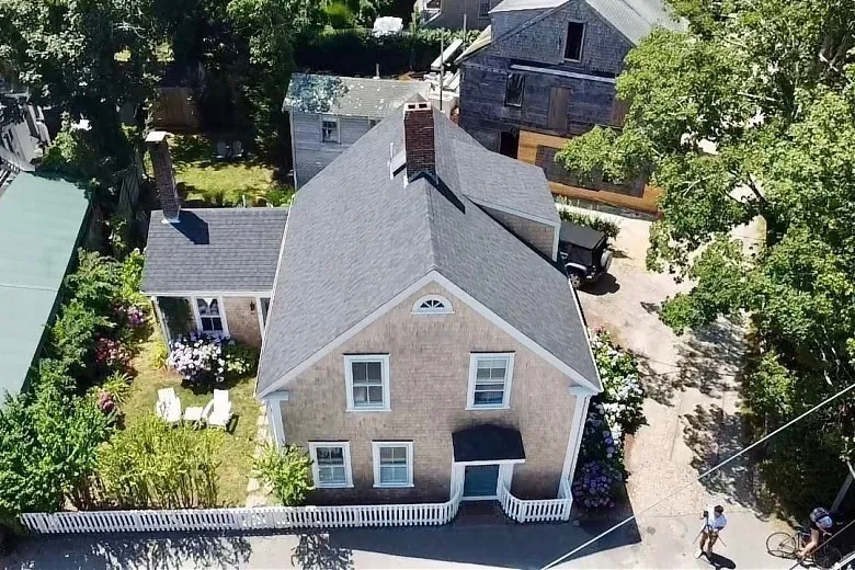 4 bed, 4+ bath apartment for rent at 82 Center, Nantucket — photo 3 of 36