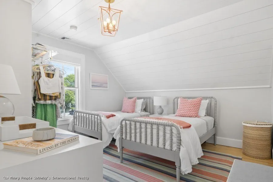 4 bed, 4+ bath apartment for rent at 82 Center, Nantucket — photo 21 of 36