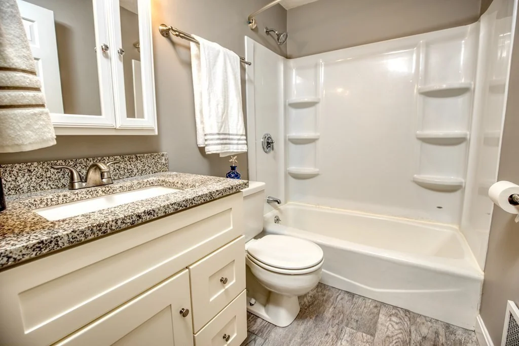 2 bed, 1 bath apartment for rent at 82 Centre St Unit B, Quincy — photo 8 of 13