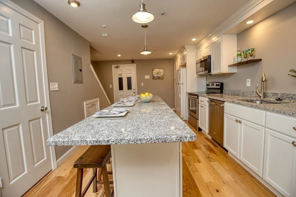 2 bed, 1 bath apartment for rent at 82 Centre St Unit B, Quincy — photo 4 of 13