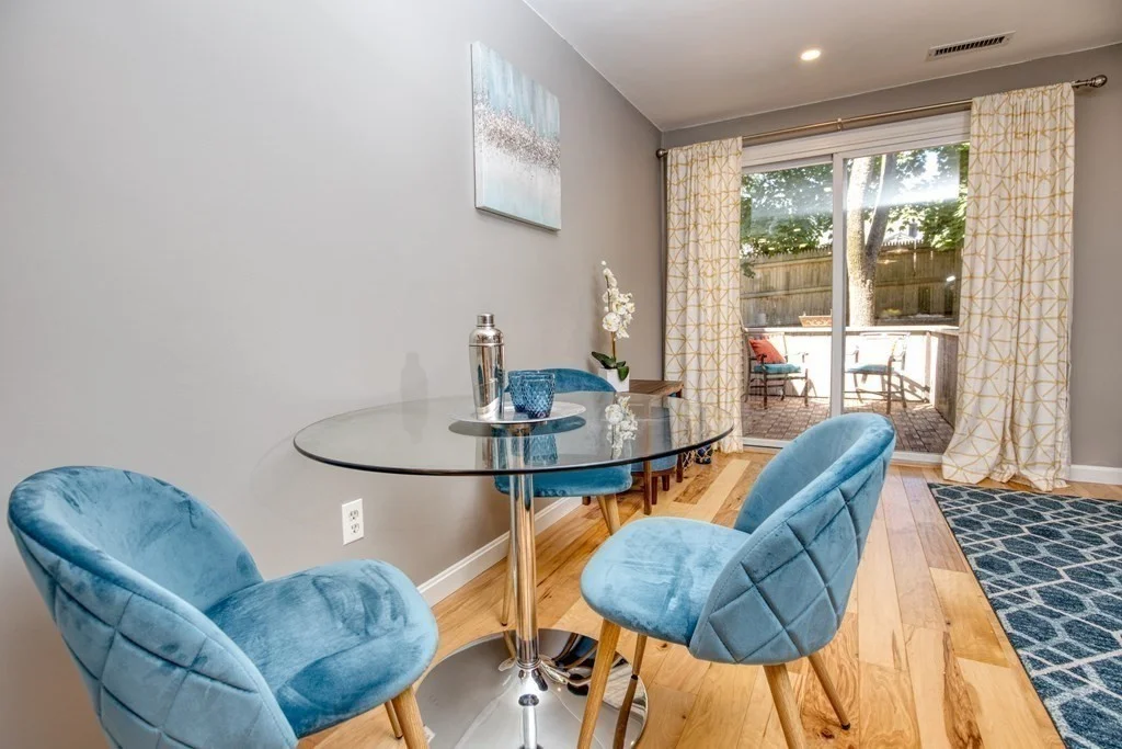 2 bed, 1 bath apartment for rent at 82 Centre St Unit B, Quincy — photo 2 of 13