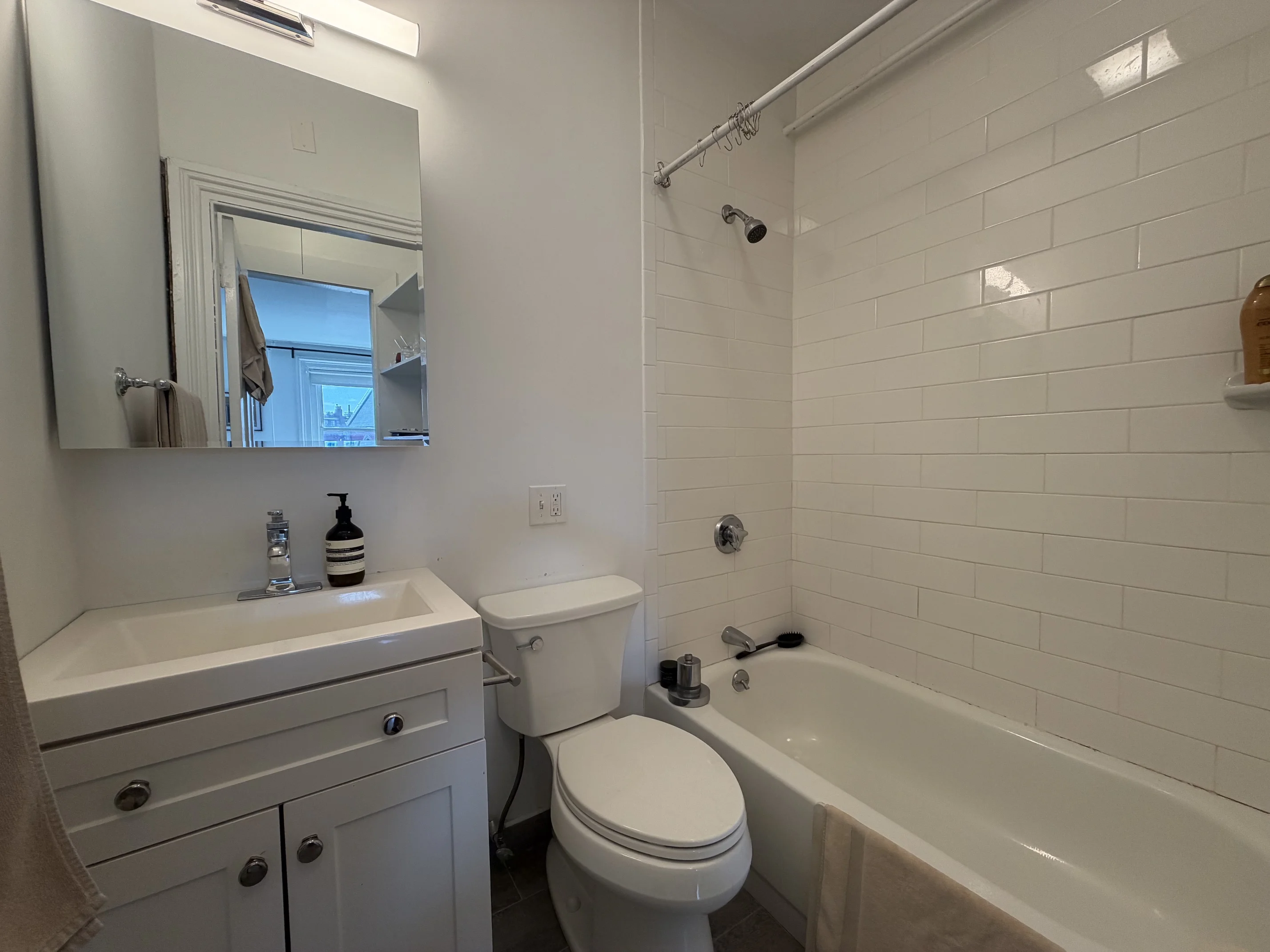 Studio bed, 1 bath apartment for rent at 82 Charles St Unit 3R, Beacon Hill — photo 9 of 9