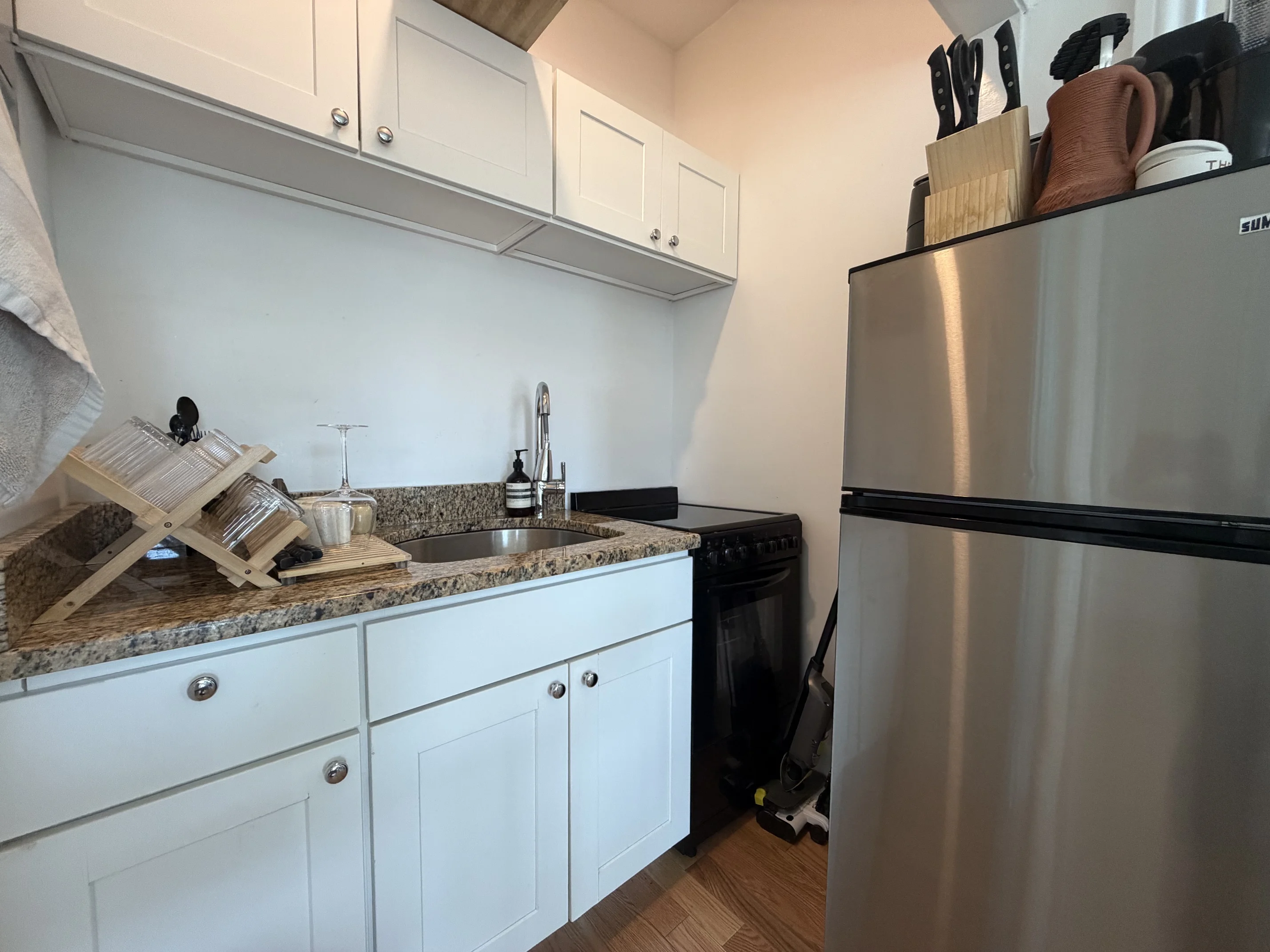 Studio bed, 1 bath apartment for rent at 82 Charles St Unit 3R, Beacon Hill — photo 7 of 9