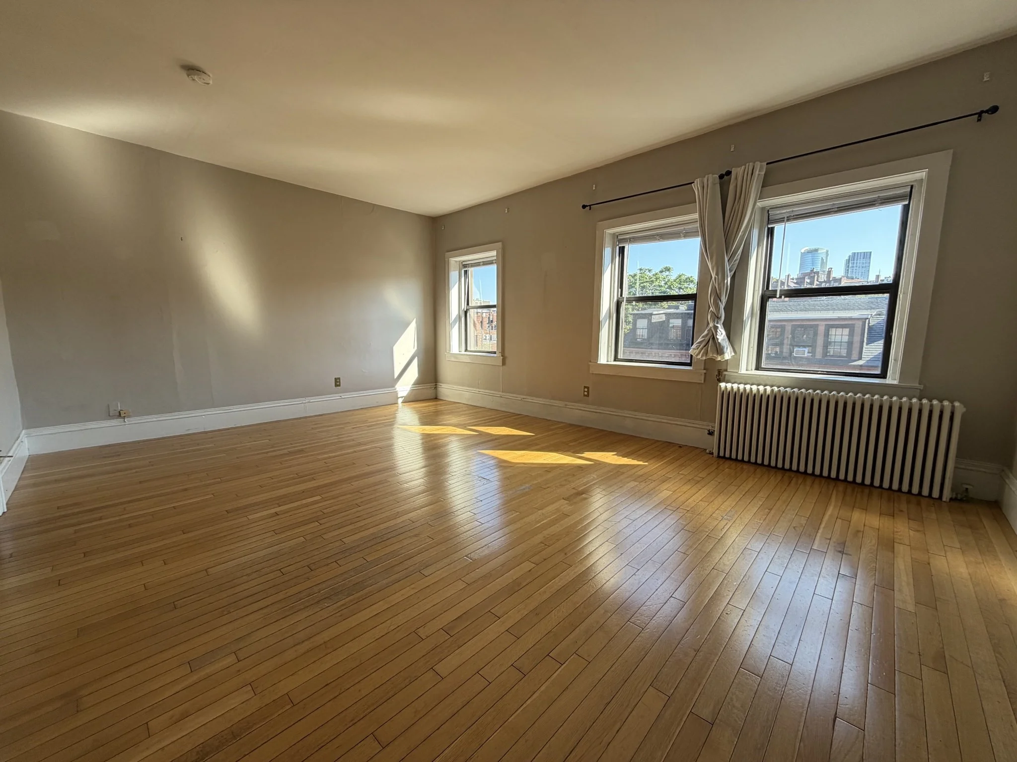 Studio bed, 1 bath apartment for rent at 82 Charles St Unit 4F, Beacon Hill — photo 5 of 8