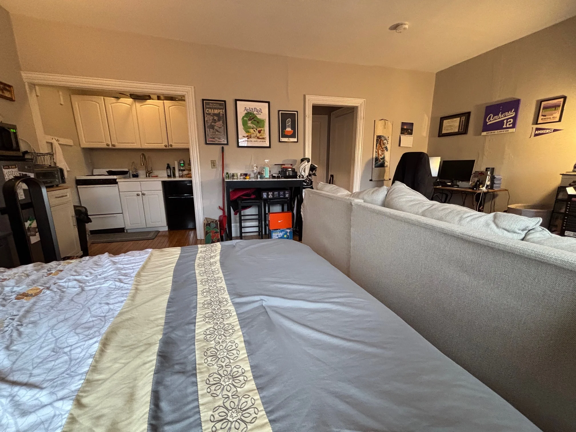 Studio bed, 1 bath apartment for rent at 82 Charles St Unit 4F, Beacon Hill — photo 4 of 9