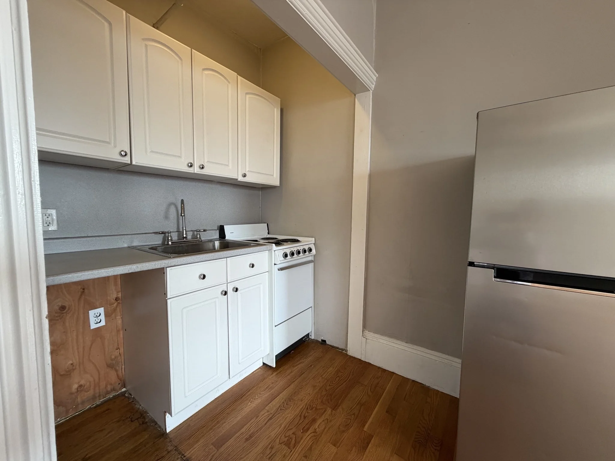 Studio bed, 1 bath apartment for rent at 82 Charles St Unit 4R, Beacon Hill — photo 5 of 9