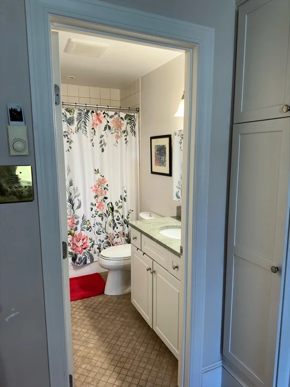 Studio bed, 1 bath apartment for rent at 82 Chestnut St Unit 21, Beacon Hill — photo 2 of 10