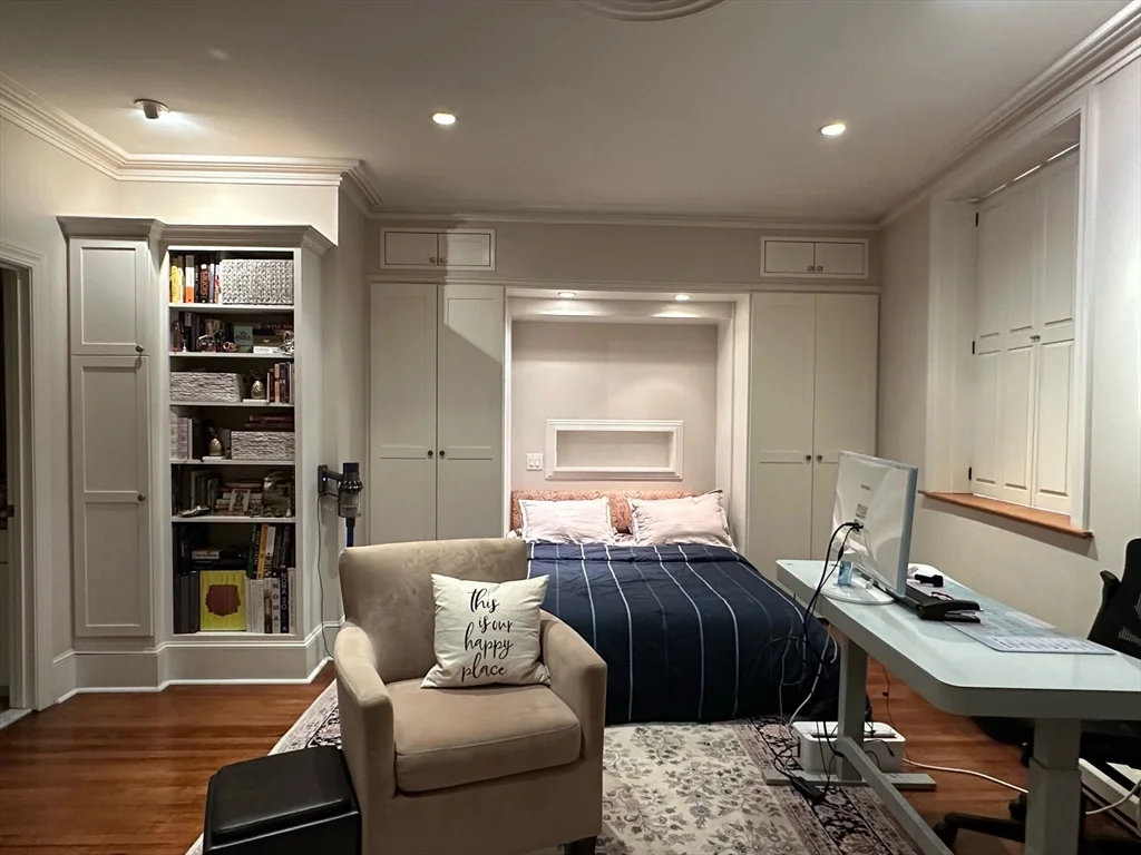 Studio bed, 1 bath apartment for rent at 82 Chestnut St Unit 21, Beacon Hill — photo 7 of 10