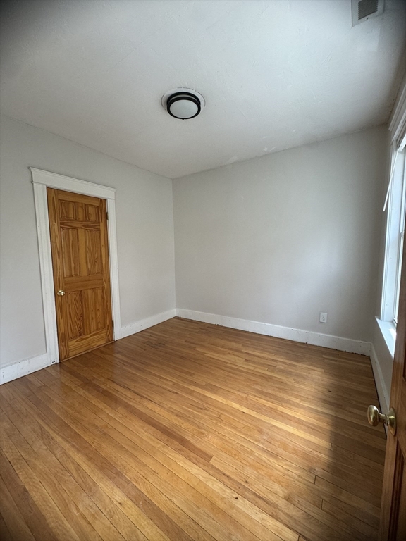 3 bed, 1 bath apartment for rent at 82 Cohasset St Unit 3, Worcester — photo 15 of 15