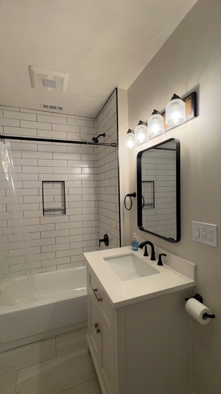 3 bed, 1 bath apartment for rent at 82 Cohasset St Unit 3, Worcester — photo 5 of 15