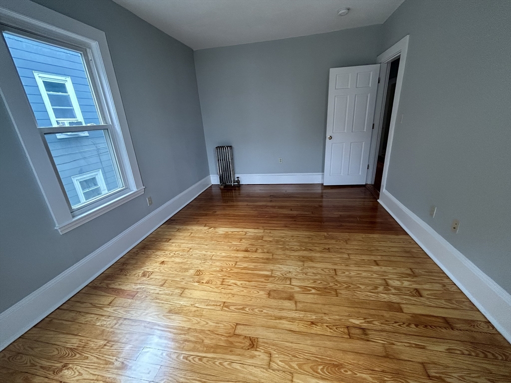 3 bed, 1 bath apartment for rent at 82 Conwell Ave Unit 2FL, West Somerville — photo 8 of 13