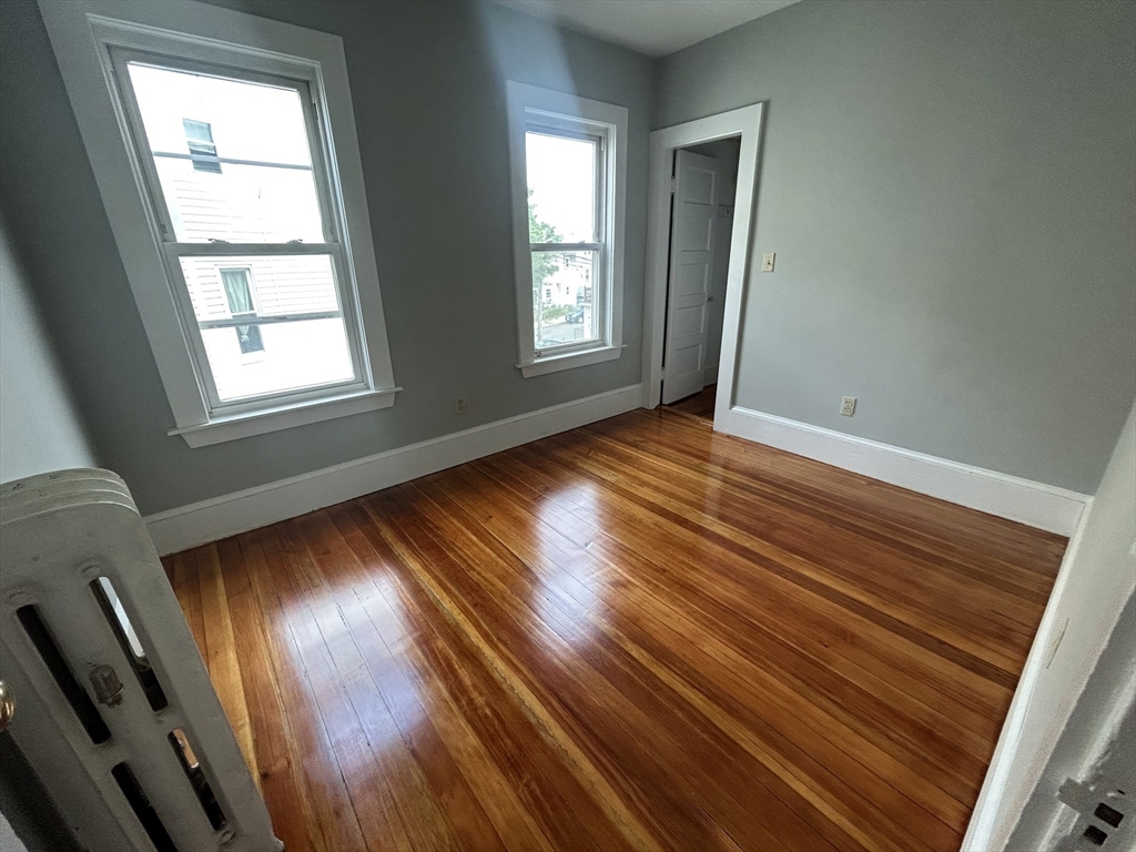 3 bed, 1 bath apartment for rent at 82 Conwell Ave Unit 2FL, West Somerville — photo 9 of 13