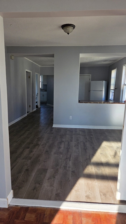 4 bed, 1 bath apartment for rent at 82 Crapo St Unit 3, North — photo 2 of 8