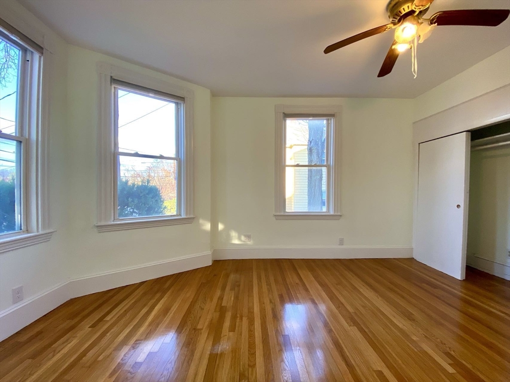 3 bed, 2 bath apartment for rent at 82 Crescent Unit 1, Newton — photo 18 of 25