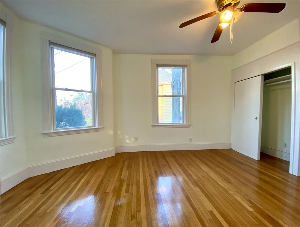 3 bed, 2 bath apartment for rent at 82 Crescent Unit 1, Newton — photo 17 of 25