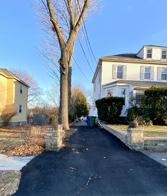 3 bed, 2 bath apartment for rent at 82 Crescent Unit 1, Newton — photo 23 of 25