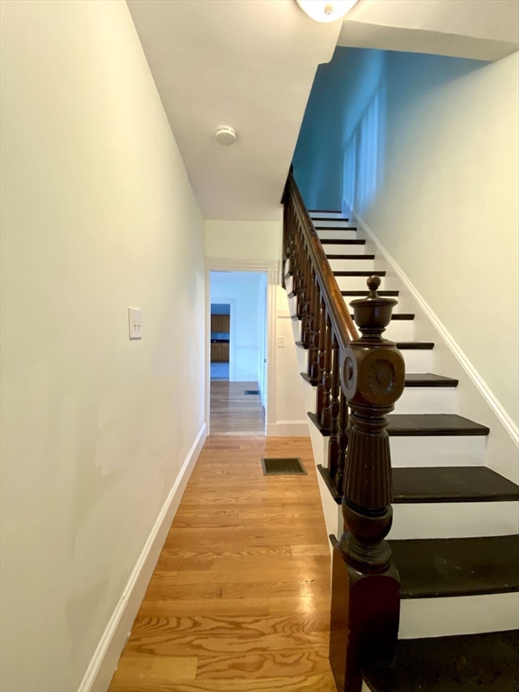 3 bed, 2 bath apartment for rent at 82 Crescent Unit 1, Newton — photo 13 of 25