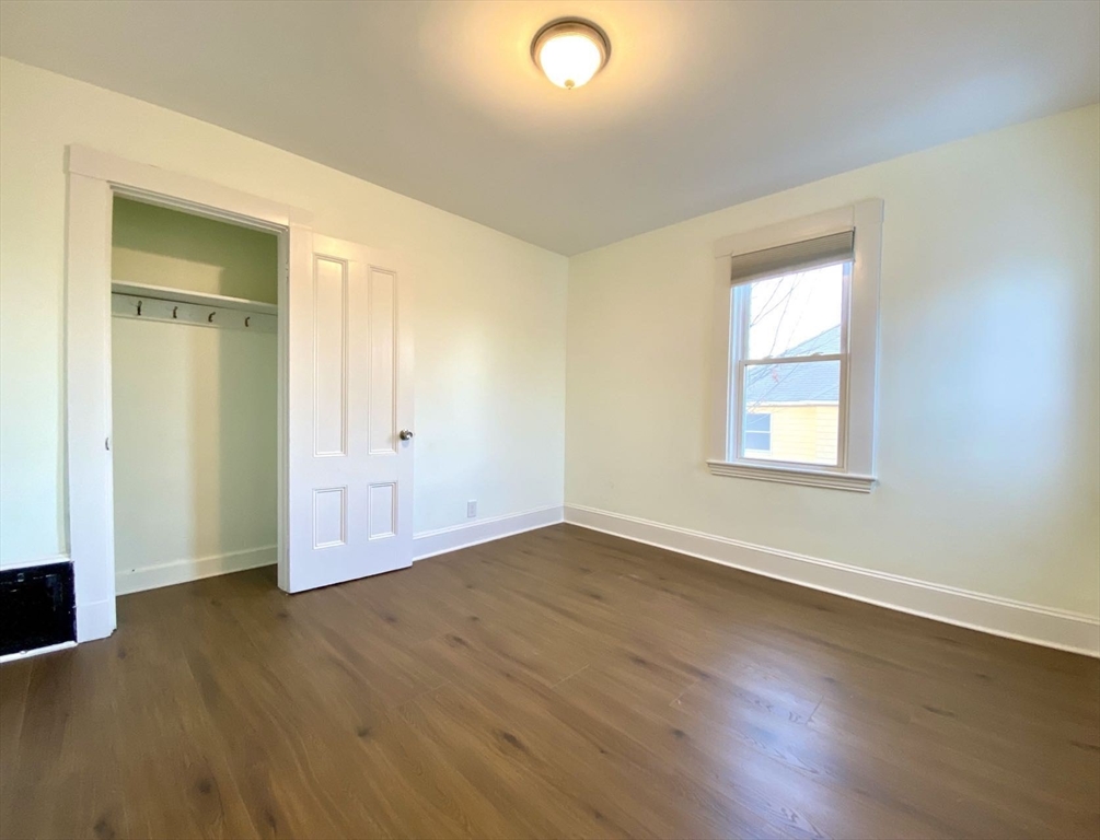 3 bed, 2 bath apartment for rent at 82 Crescent Unit 1, Newton — photo 5 of 25