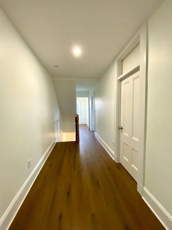 4 bed, 2 bath apartment for rent at 82 Crescent Unit 82, Newton — photo 8 of 21