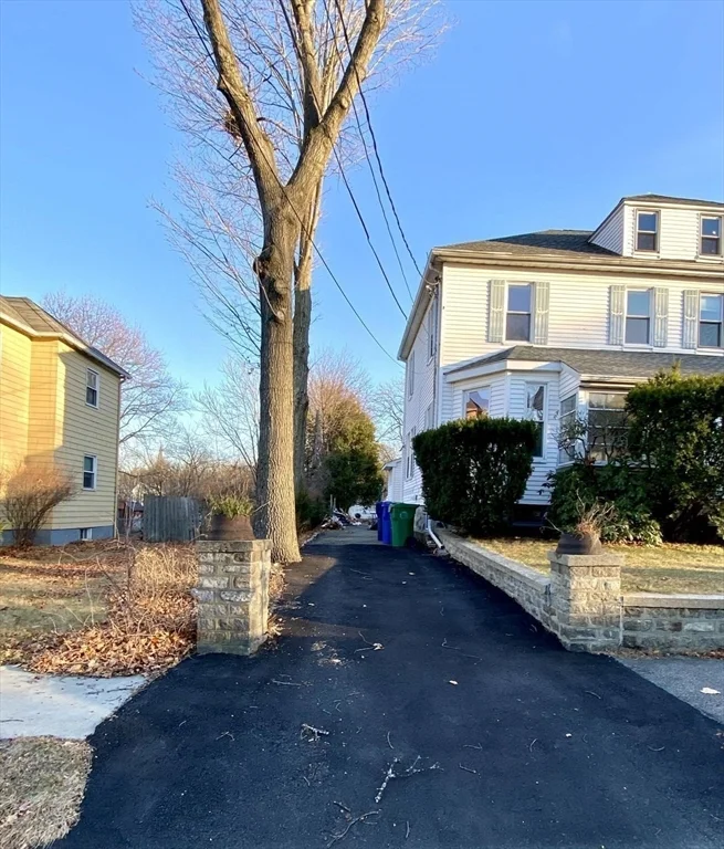 4 bed, 2 bath apartment for rent at 82 Crescent Unit 82, Newton — photo 17 of 21