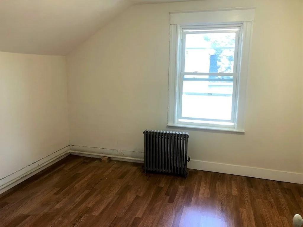 5 bed, 2 bath apartment for rent at 82 Empire St Unit 2, Allston — photo 3 of 11