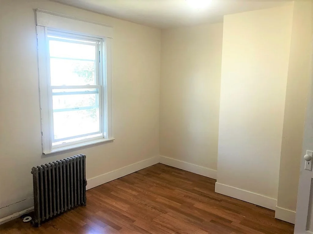 5 bed, 2 bath apartment for rent at 82 Empire St Unit 2, Allston — photo 2 of 11