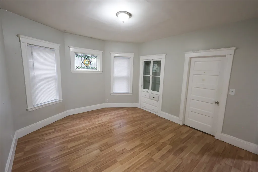 3 bed, 1 bath apartment for rent at 82 Fuller St Unit 1, Dorchester — photo 7 of 13
