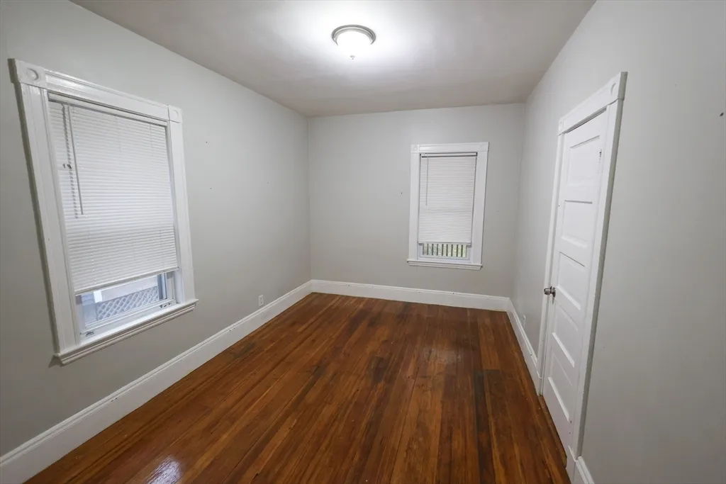 3 bed, 1 bath apartment for rent at 82 Fuller St Unit 1, Dorchester — photo 12 of 13