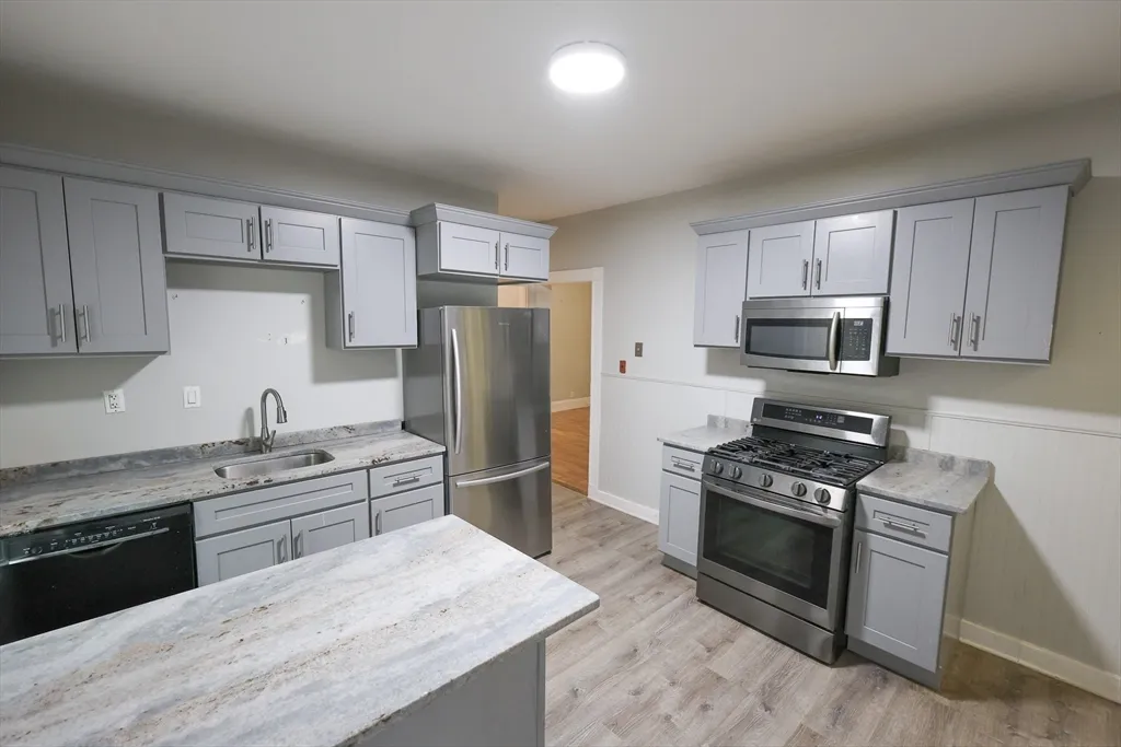 3 bed, 1 bath apartment for rent at 82 Fuller St Unit 1, Dorchester — photo 1 of 13