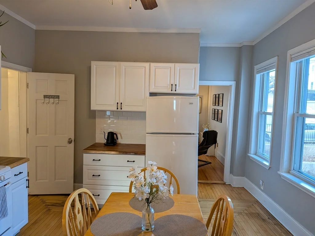 2 bed, 1 bath apartment for rent at 82 Gladstone St Unit 2, East Boston — photo 8 of 23