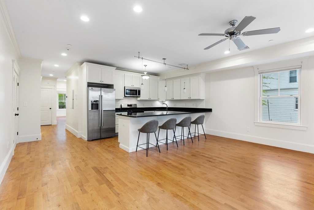 2 bed, 2 bath apartment for rent at 82 Highland Ave Unit 2, Union Square — photo 3 of 10