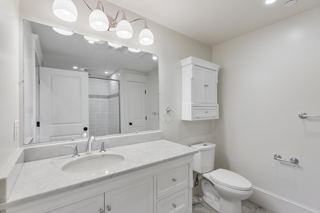 2 bed, 2 bath apartment for rent at 82 Highland Ave Unit 2, Union Square — photo 9 of 10